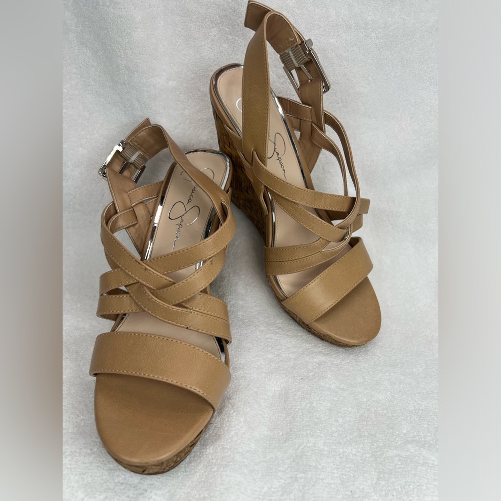 Jessica Simpson, nude wedge